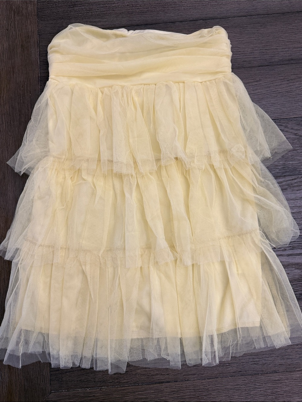 Strapless Layered Tulle dress - Light Yellow